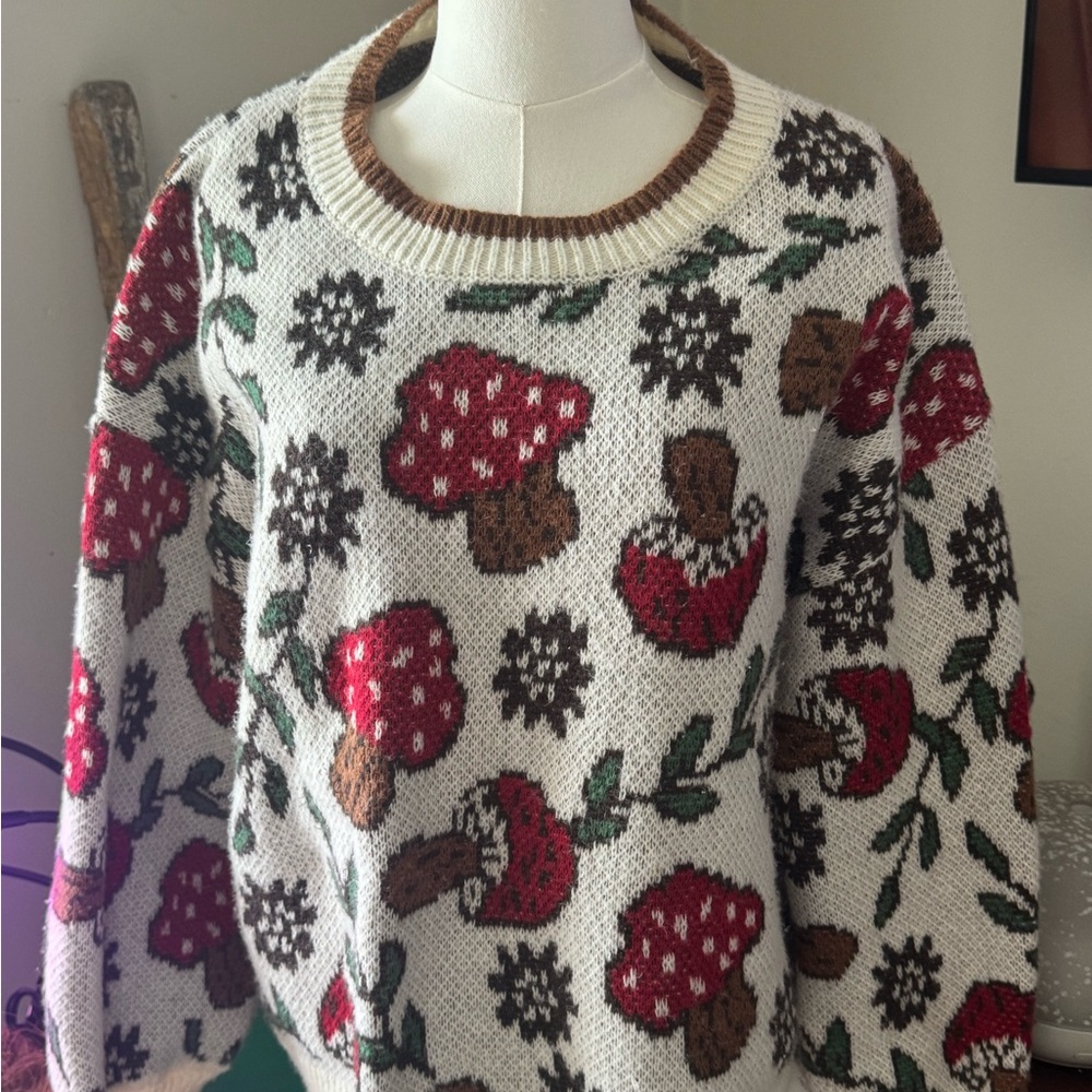 Mushroom Patterned Sweater - Red and Brown